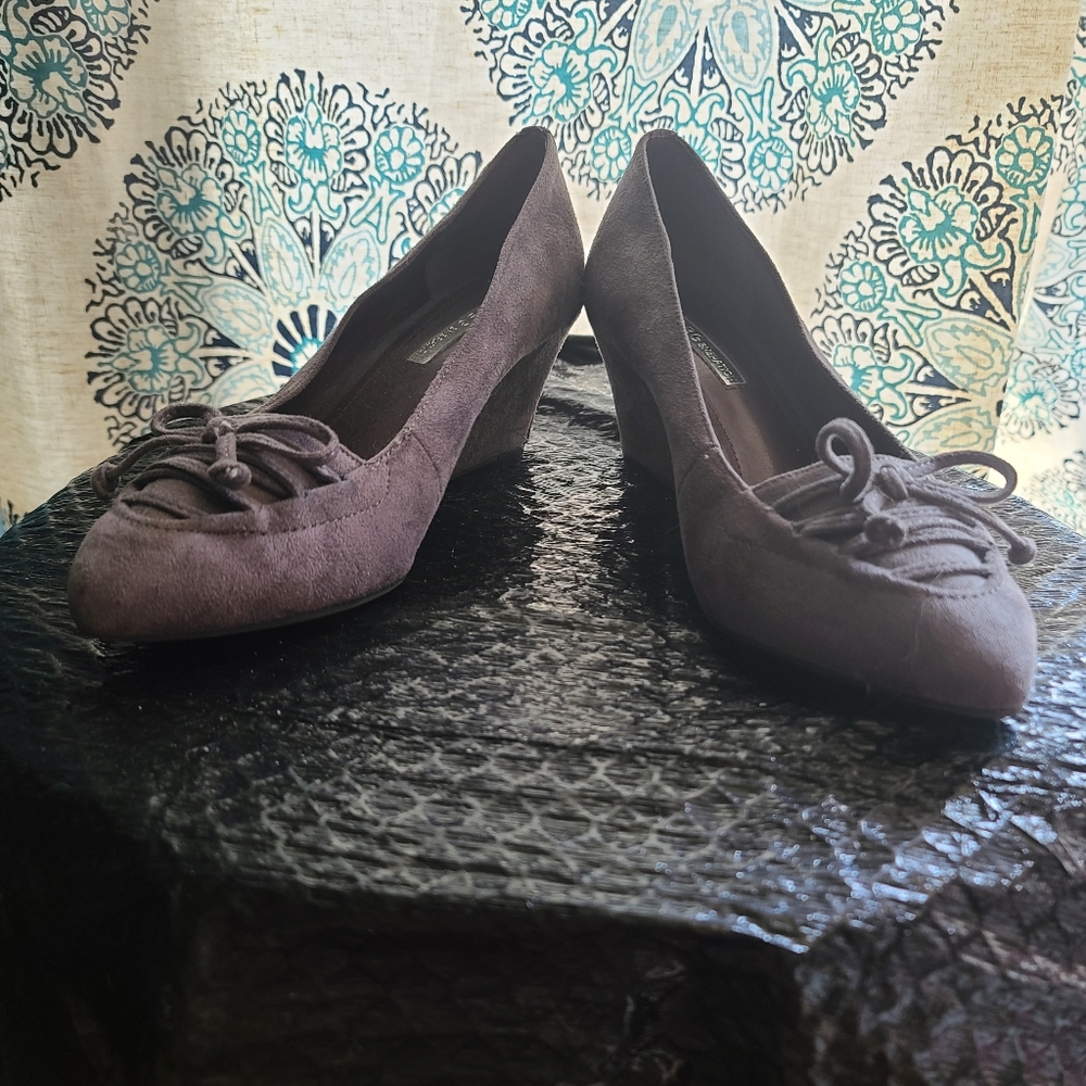 Wedge heel worrk shoe